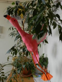 Obrázek z Plameňák s peřím 70cm 